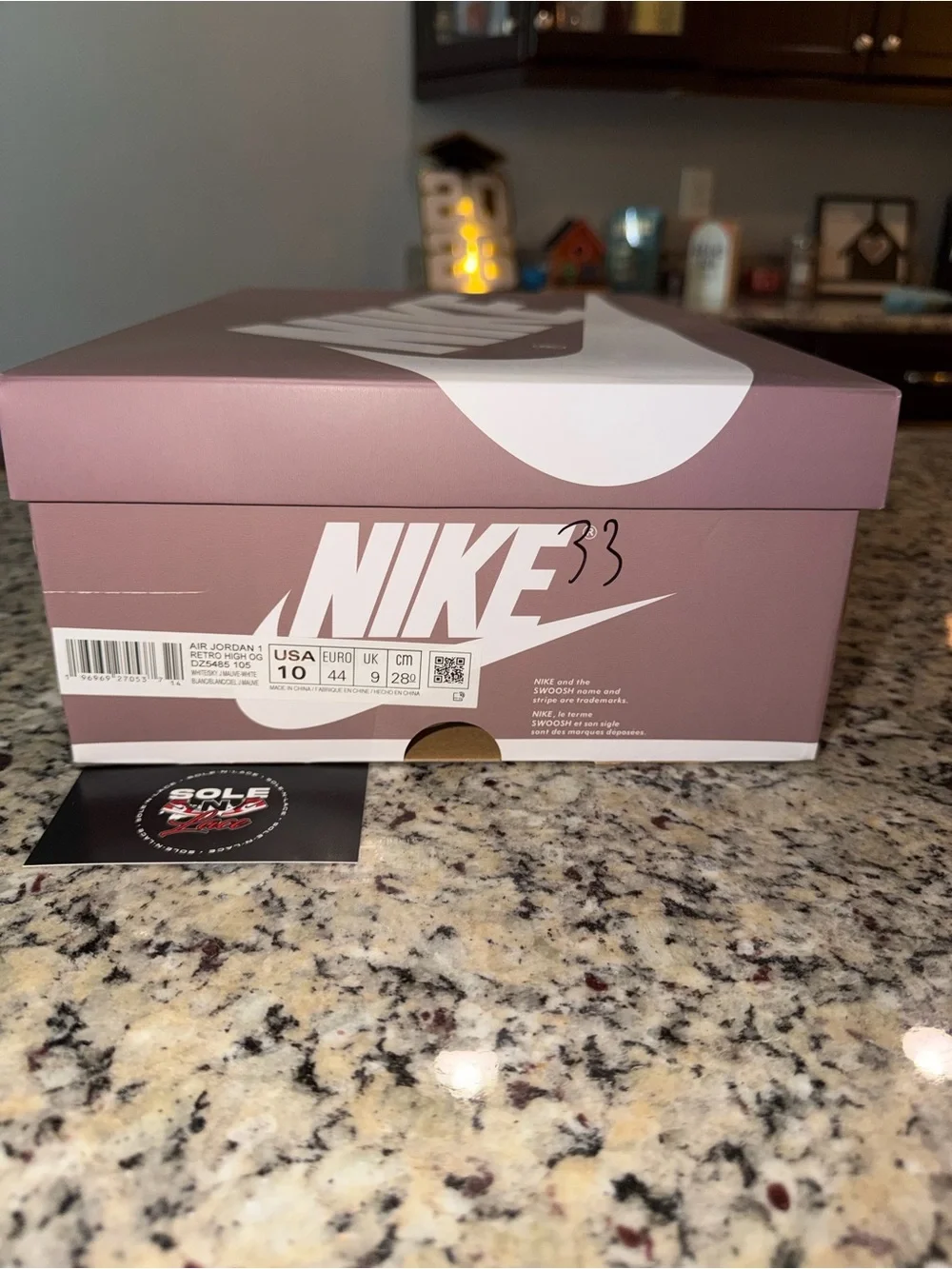 Size 10 Jordan 1 Retro OG High Mauve SKU DZ5485-105 Brand New